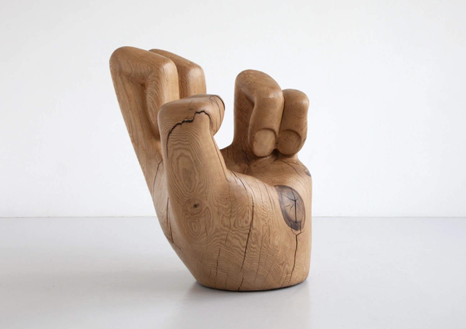 Handgefertigter Handstuhl aus Holz von Frank Oberste-Lehn