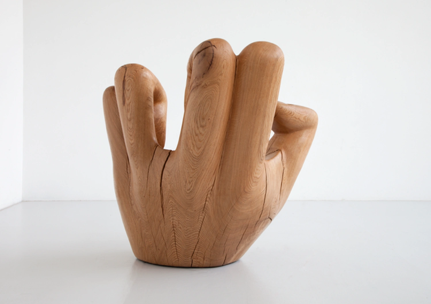 Handgefertigter Handstuhl aus Holz von Frank Oberste-Lehn