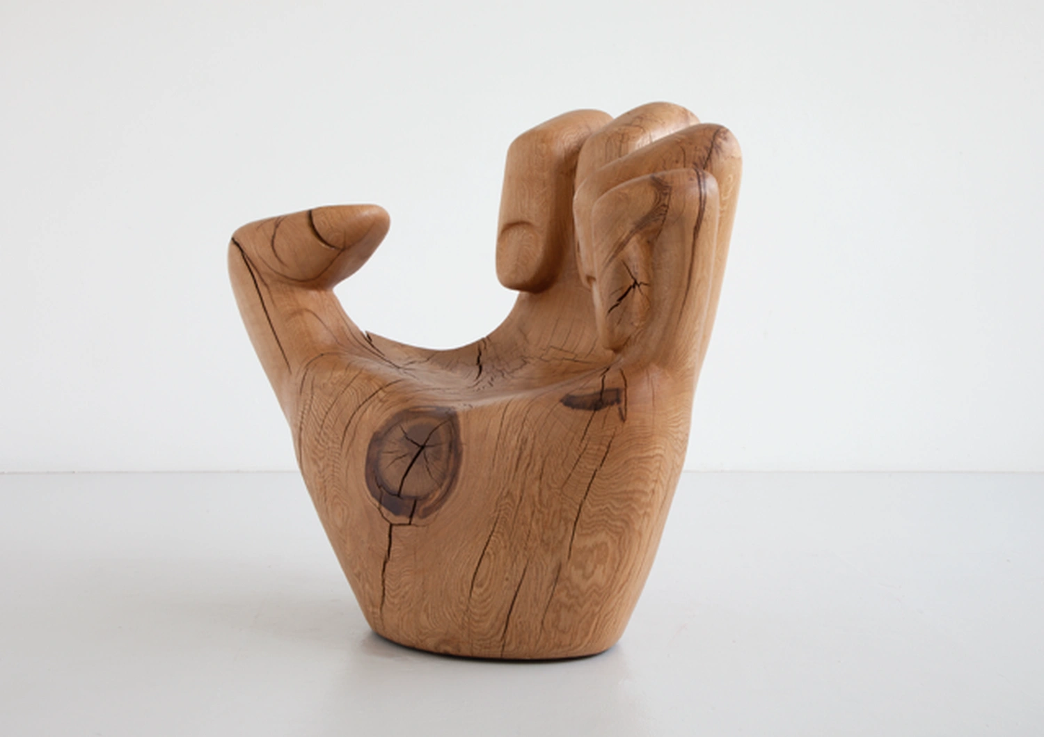 Handgefertigter Handstuhl aus Holz von Frank Oberste-Lehn