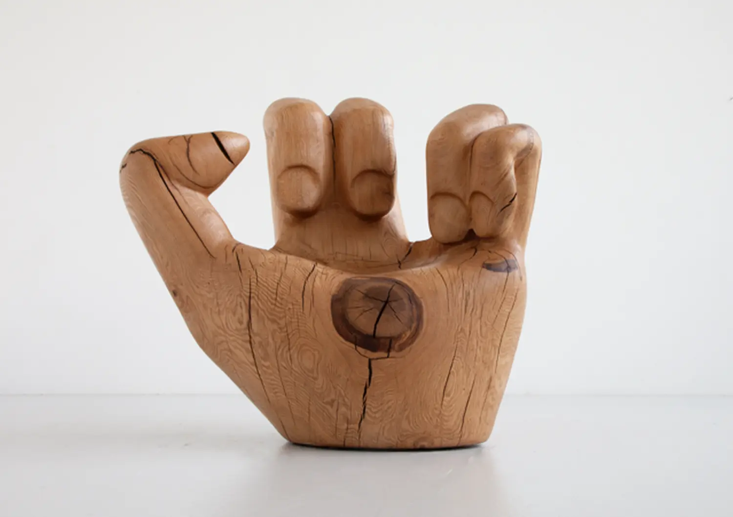 Stehende Hand (2013) von Frank Oberste-Lehn